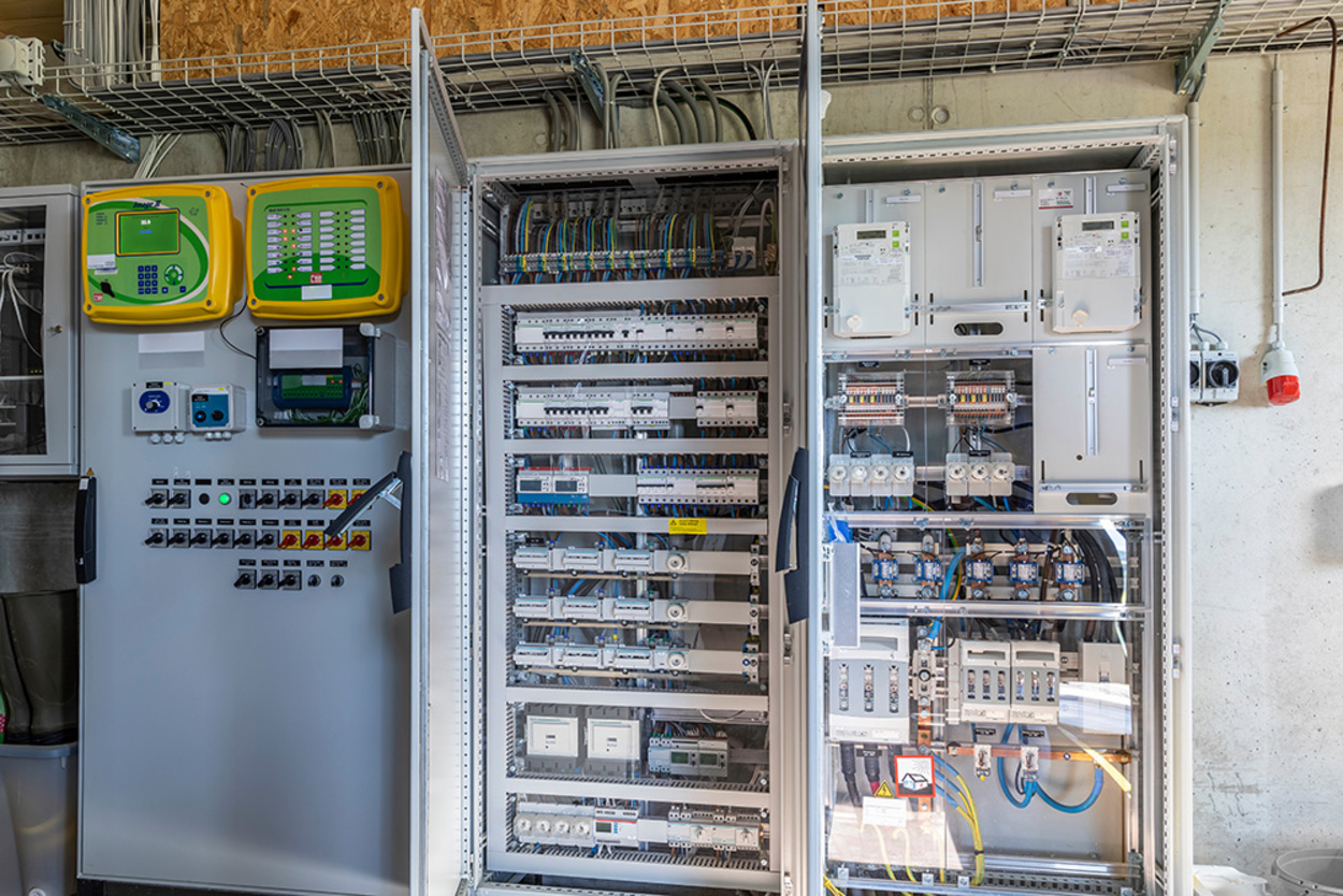 Nieder&shy;spannungs&shy;anlagen bei Stotz Elektro-u. Sicherheitstechnik GmbH & Co. KG in Felsberg