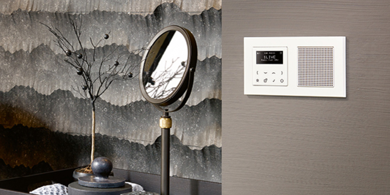 JUNG Smart Radio DAB+ bei Stotz Elektro-u. Sicherheitstechnik GmbH & Co. KG in Felsberg