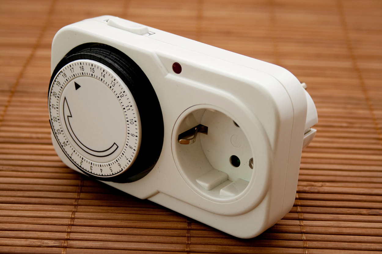 Zeitschal&shy;tuhren bei Stotz Elektro-u. Sicherheitstechnik GmbH & Co. KG in Felsberg