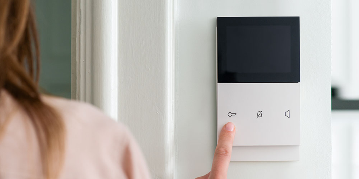 ELCOM.TOUCH bei Stotz Elektro-u. Sicherheitstechnik GmbH & Co. KG in Felsberg